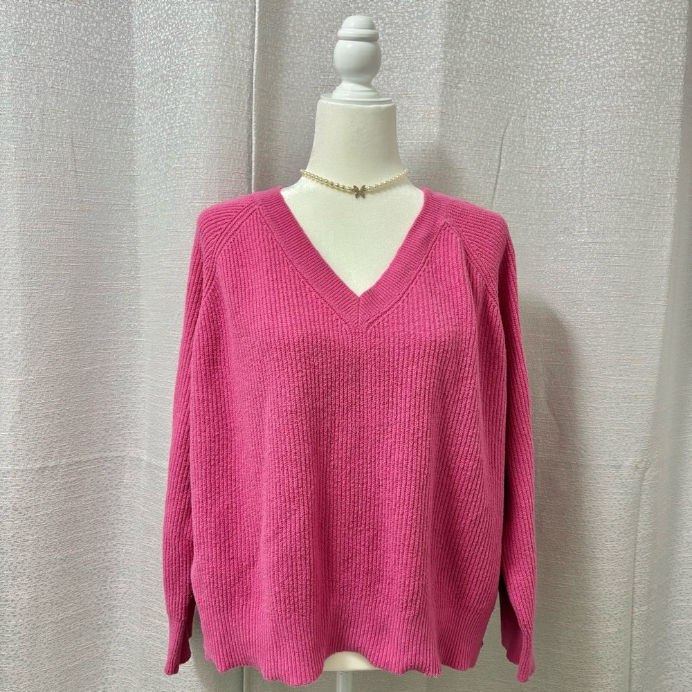 Old Navy Women's Pink V-Neck Sweater Size XL Preppy, Cozy, pullover, Barbiecore